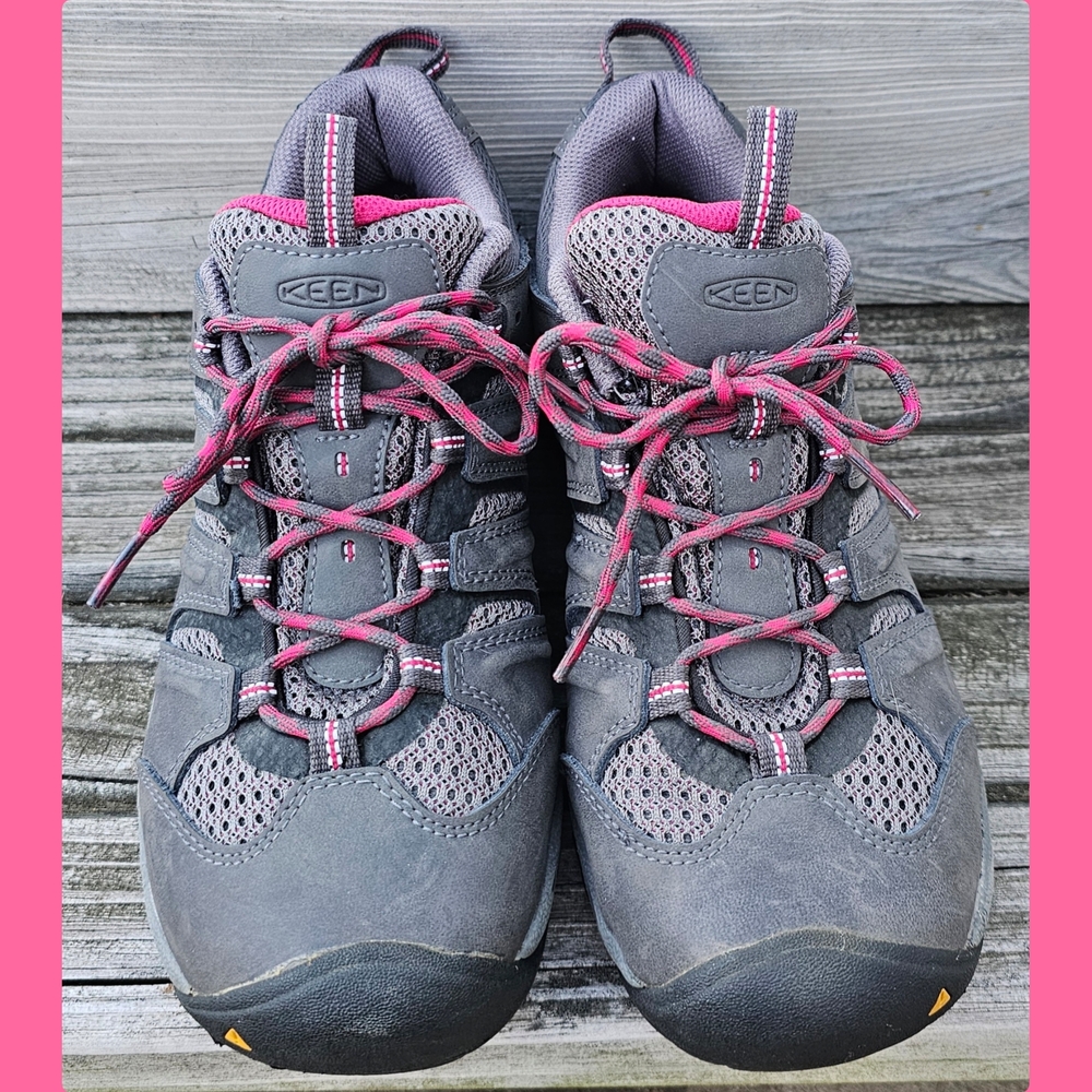KEEN Women's Koven Gray and Pink Hiking Shoes